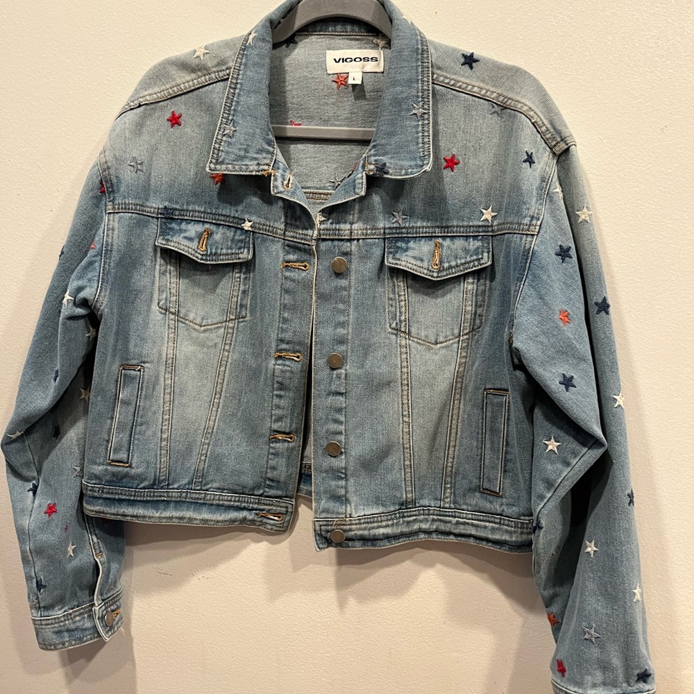 Short denim jacket from Vigoss.🆕